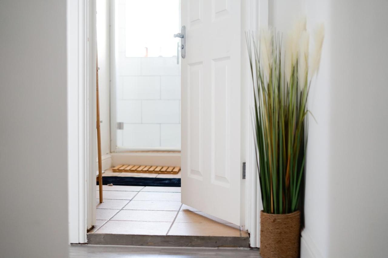 Brighton City Centre 2Br Apartment - Perfect For Contractors, Families & Groups - Free Parking & Walk To Beach Bagian luar foto